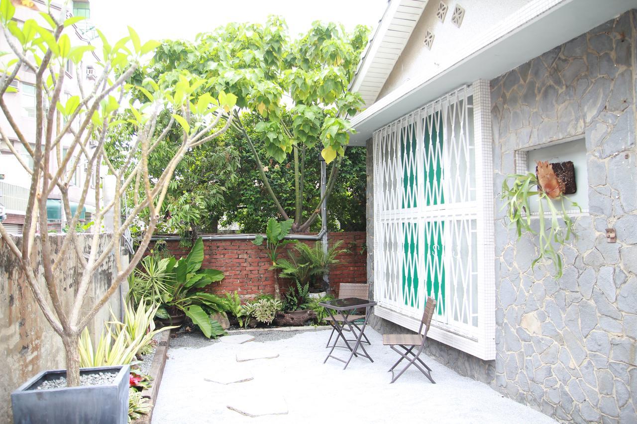 Tainan Macarthur Homestay Exteriör bild
